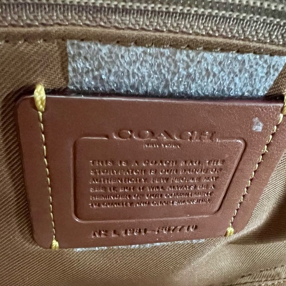 NWT COACH Drew Satchel/ Chalk and  SnakeSkin detail - Picture 10 of 13